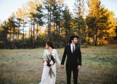 wedding couple field photoshoot