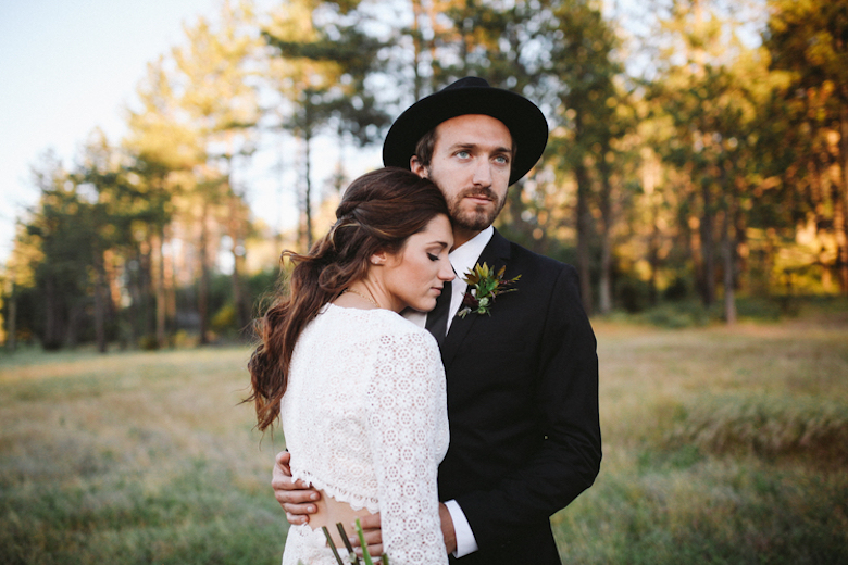 bride and groom foliage