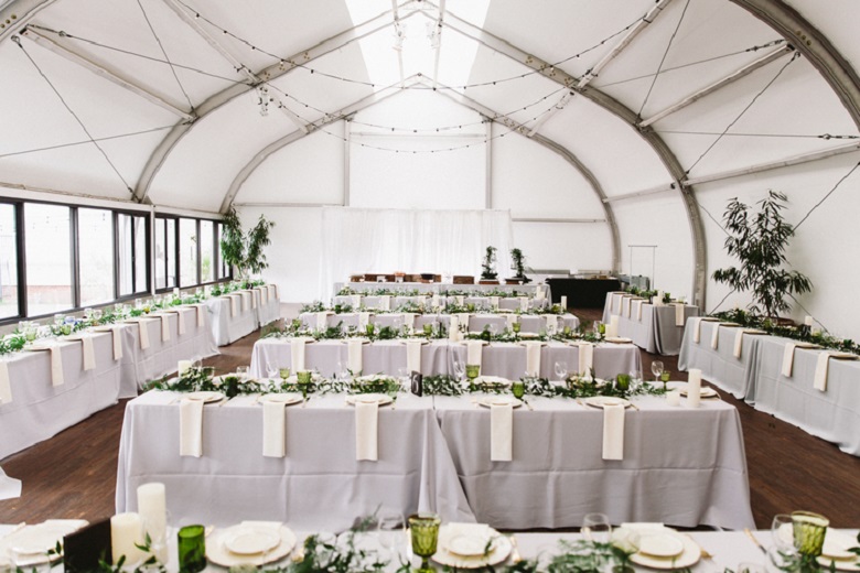 minimalist wedding table green plateware