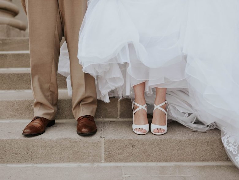 white classic high heels wedding shoes