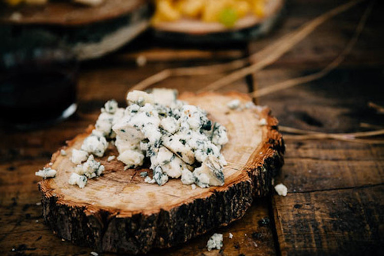 wooden food platter for budget wedding decorations